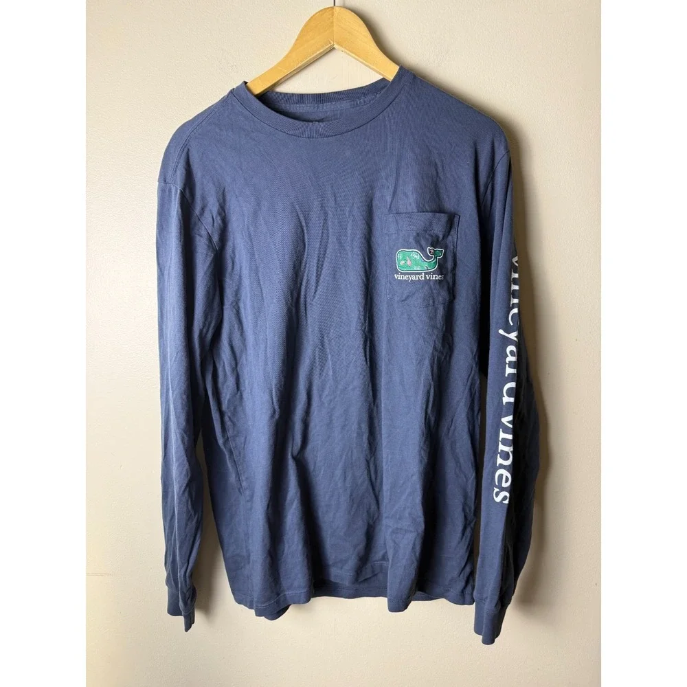 Vineyard Vines Whale Graphic Pocket Long Sleeve Tee Shirt Mens M Navy Blue